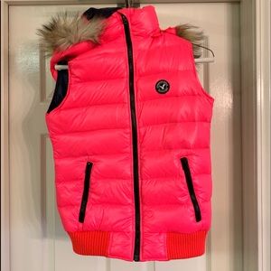 American Eagle vest